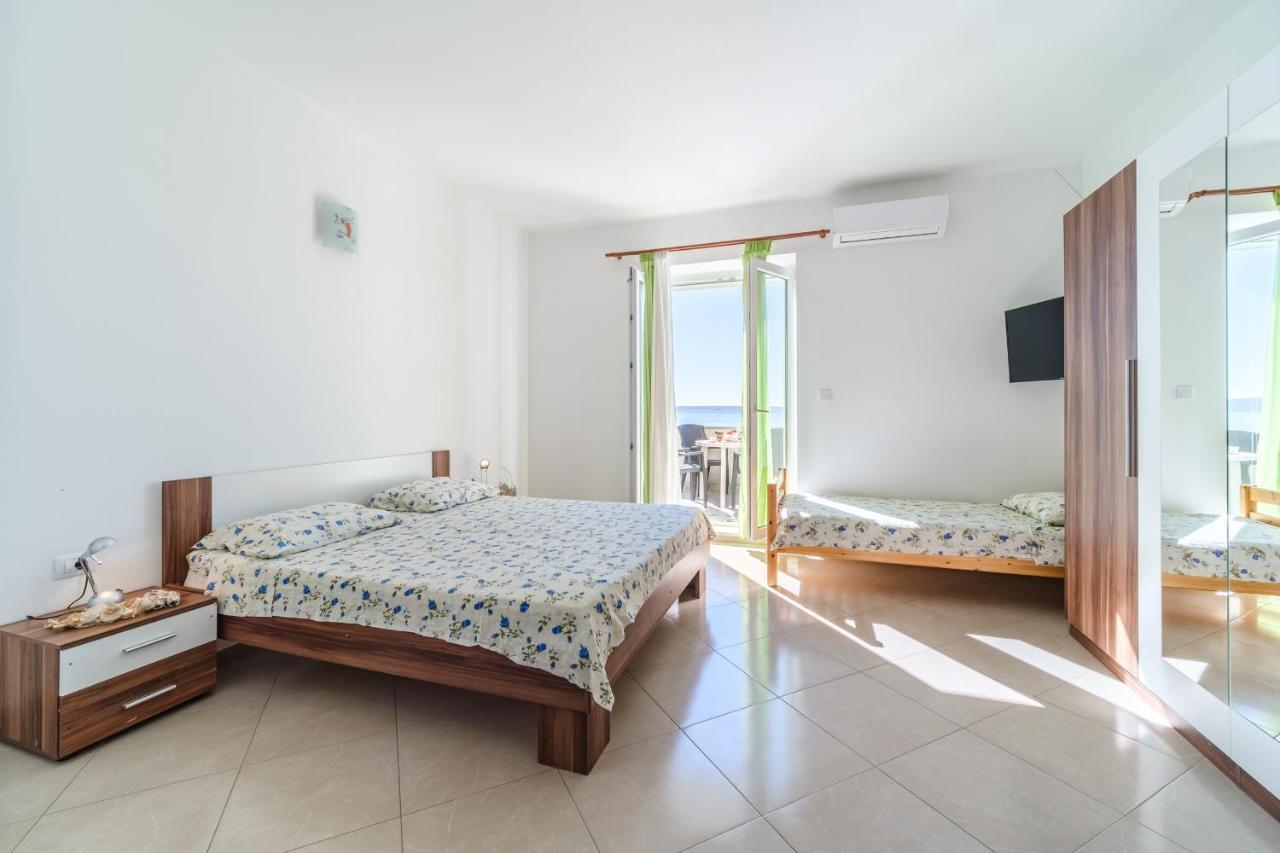Beach Paradise Apartments 珀德垂那 外观 照片