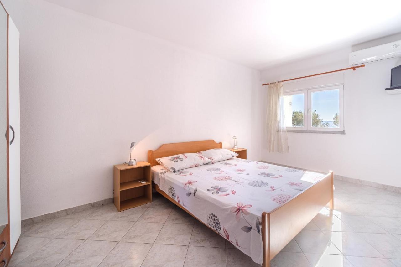 Beach Paradise Apartments 珀德垂那 外观 照片