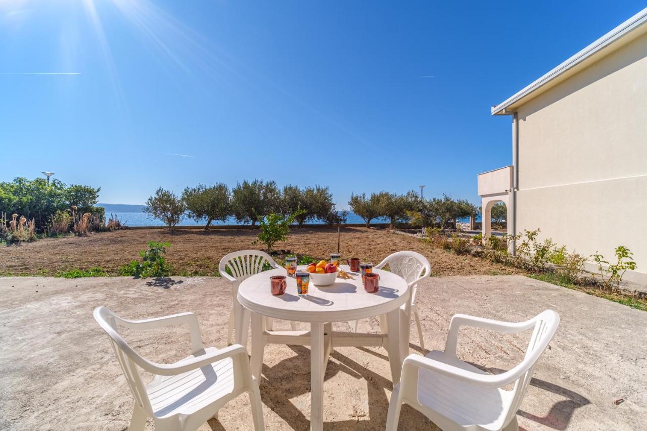 Beach Paradise Apartments 珀德垂那 外观 照片